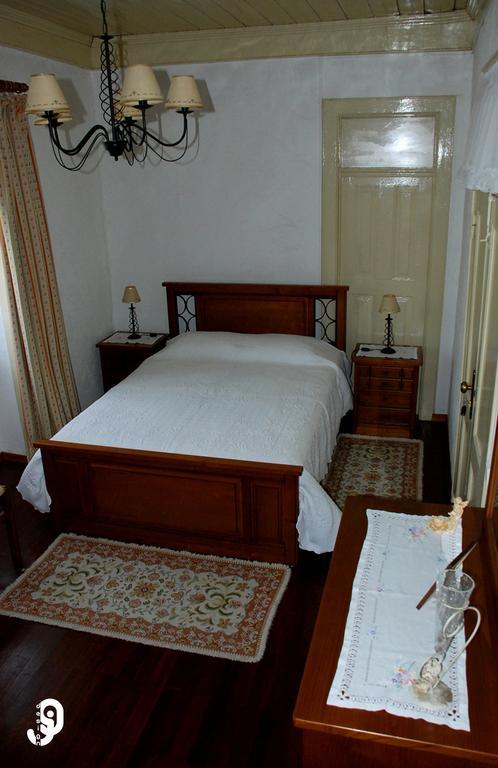 Quinta Dos Barbas Hostal Oliveira do Hospital Habitación foto